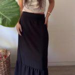 Falda Cala vuelos negra