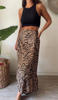 Falda Cala vuelos cebra